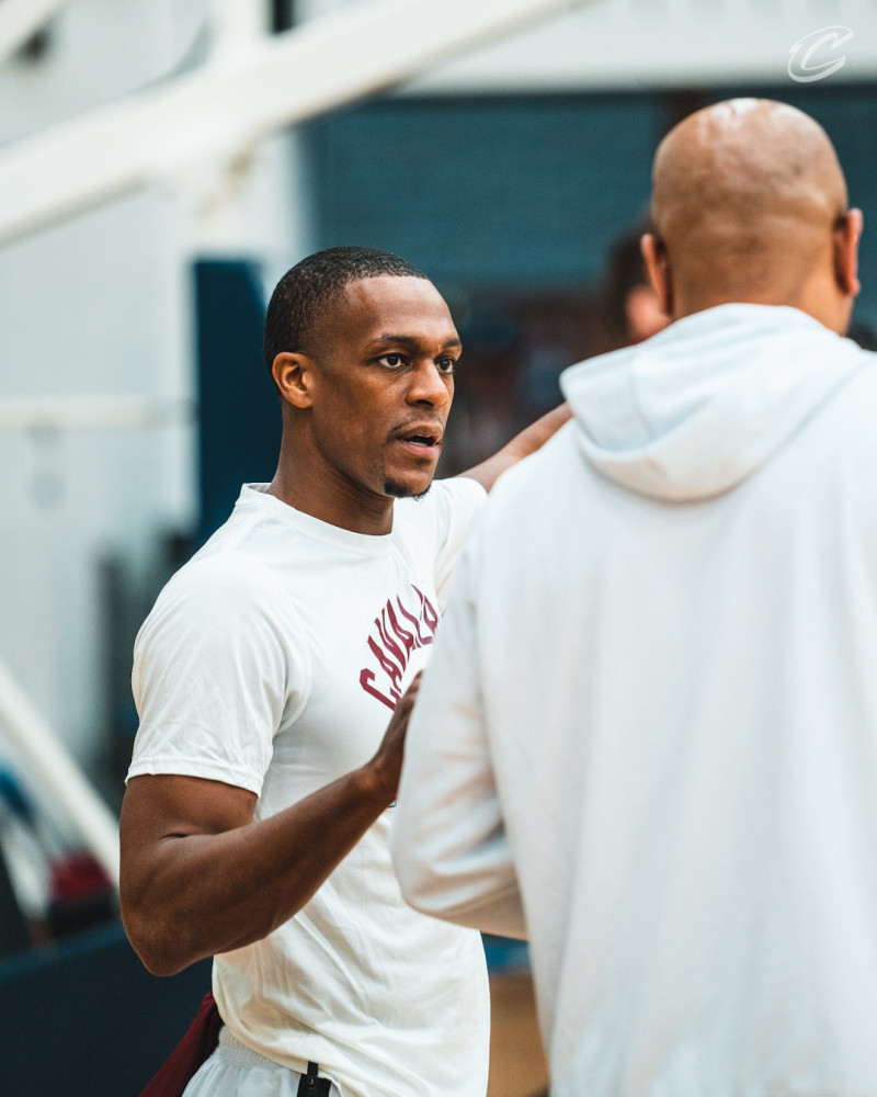 爱游戏包含拉齐奥训练开放日；赛前复出首秀引欢呼；德国杯在即；控场能力受关注的词条