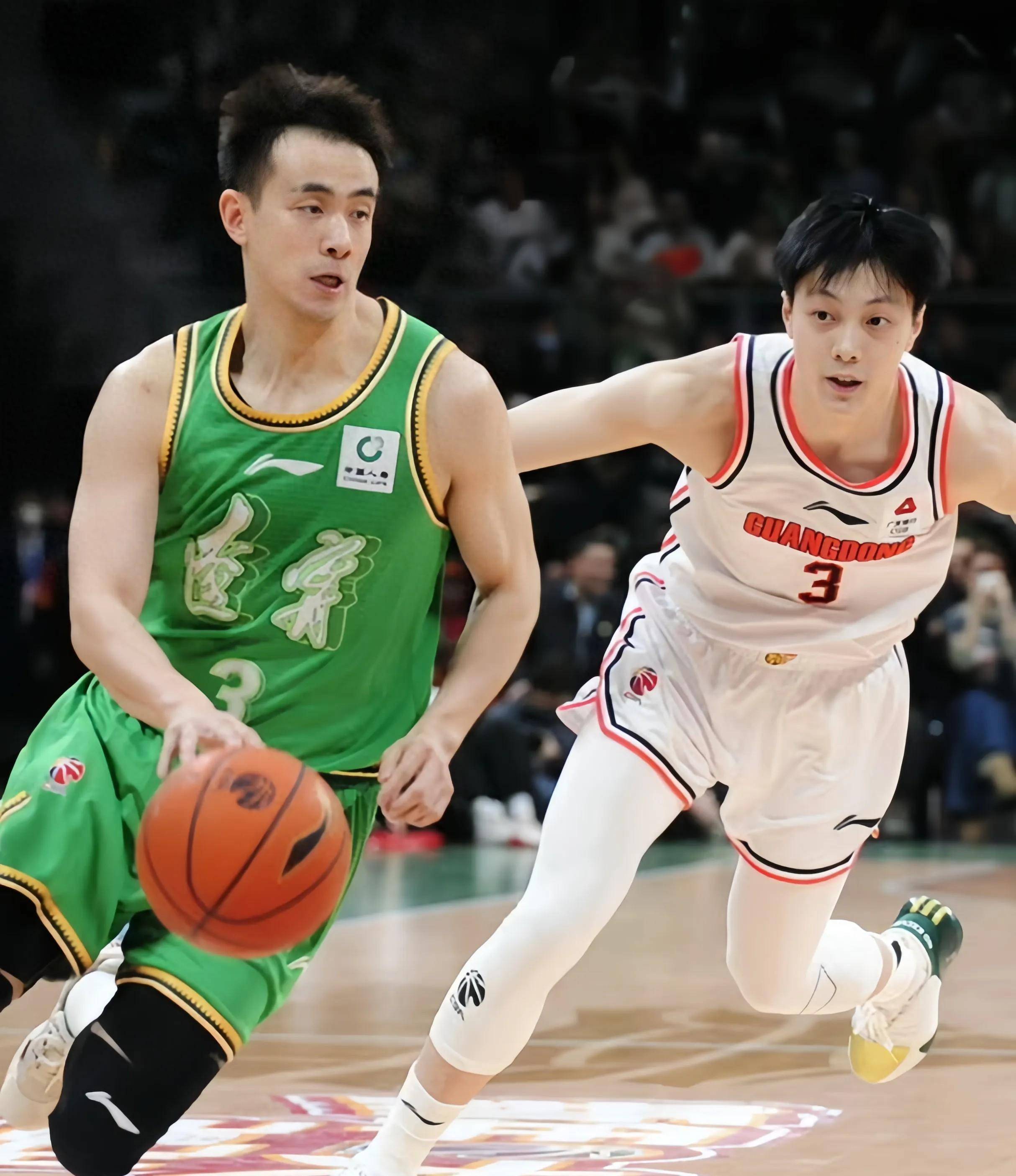 转会期纽约尼克斯备战CBA季后赛，豪取连胜细节曝光，话题不断，纪律约束更严格的简单介绍