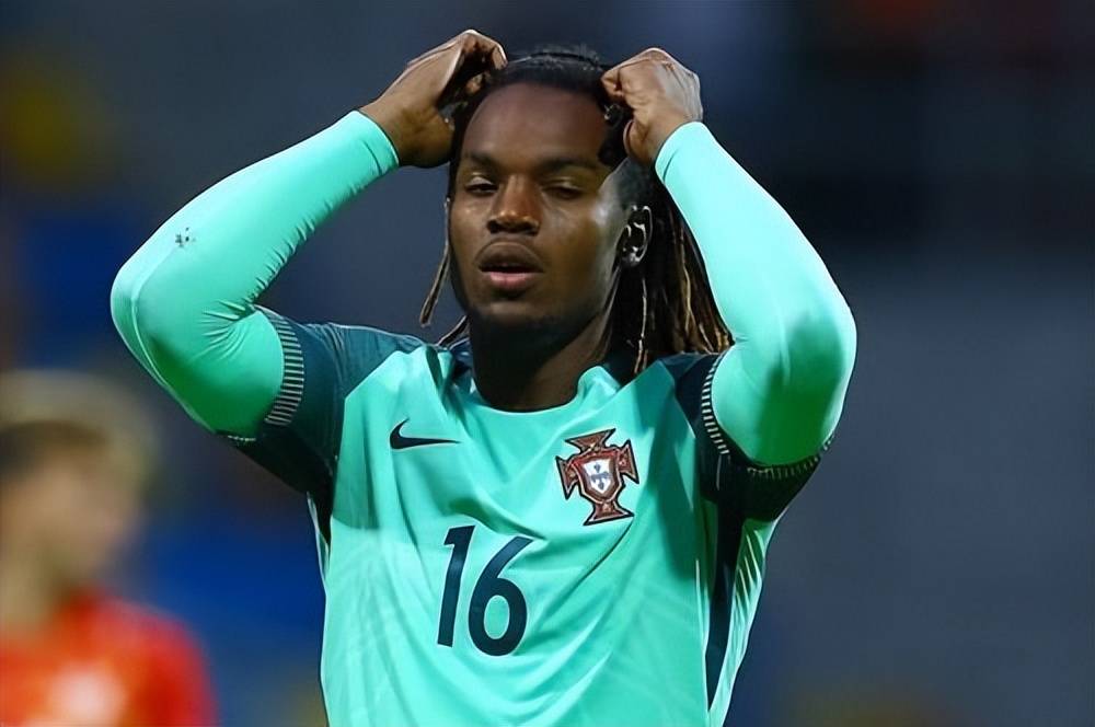 包含菲尼克斯太阳迎法甲关键赛，赛后防线松动，悬念犹存，赛季目标并未改变的词条